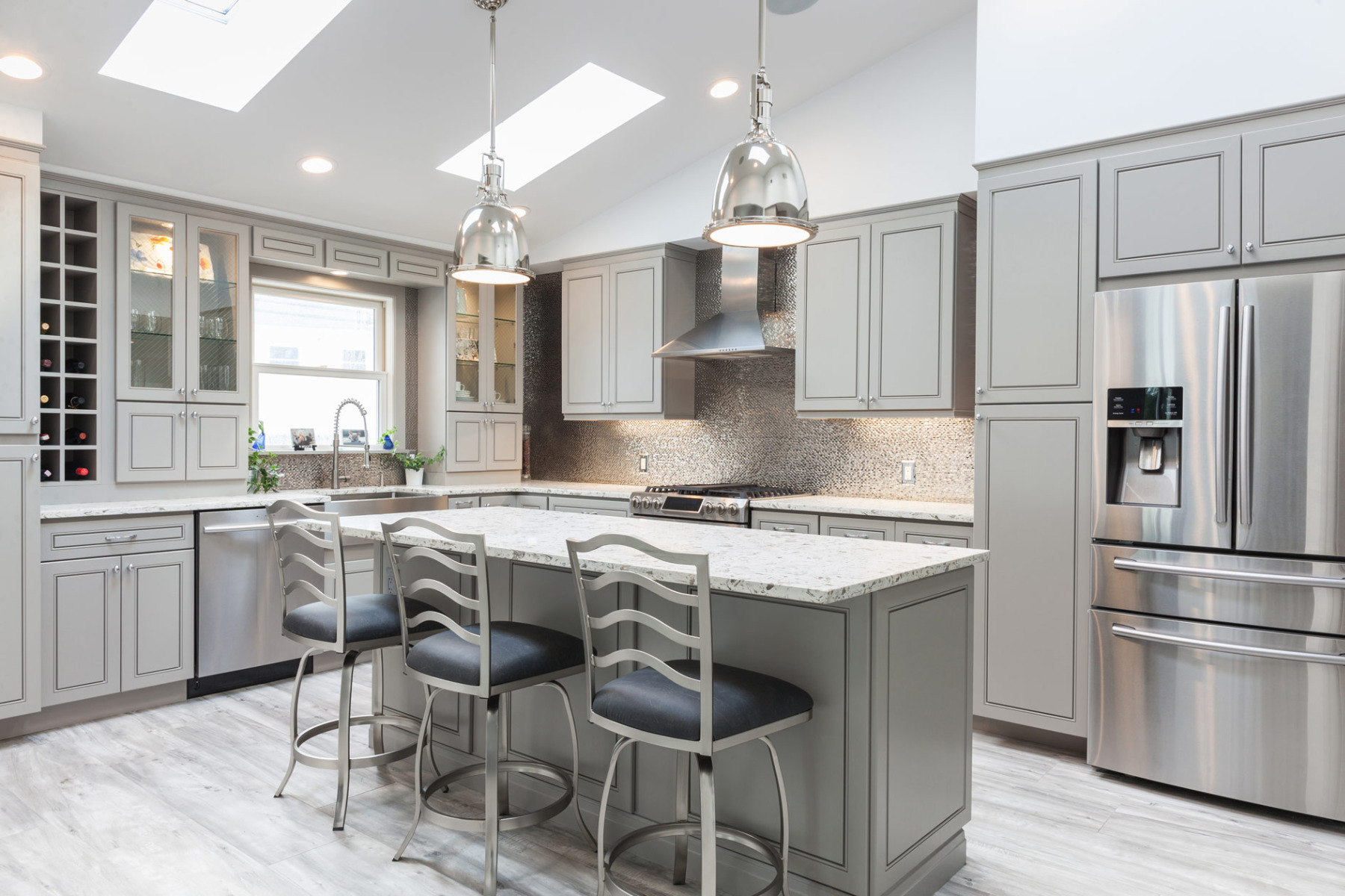 Greige Maple kitchen